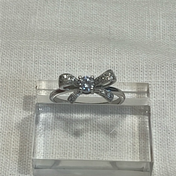 Jewelry - Vintage silver tone ring with bow and glass stone size 7 1/2 half